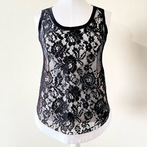 NWOT PINKO Lace Sleeveless Blouse